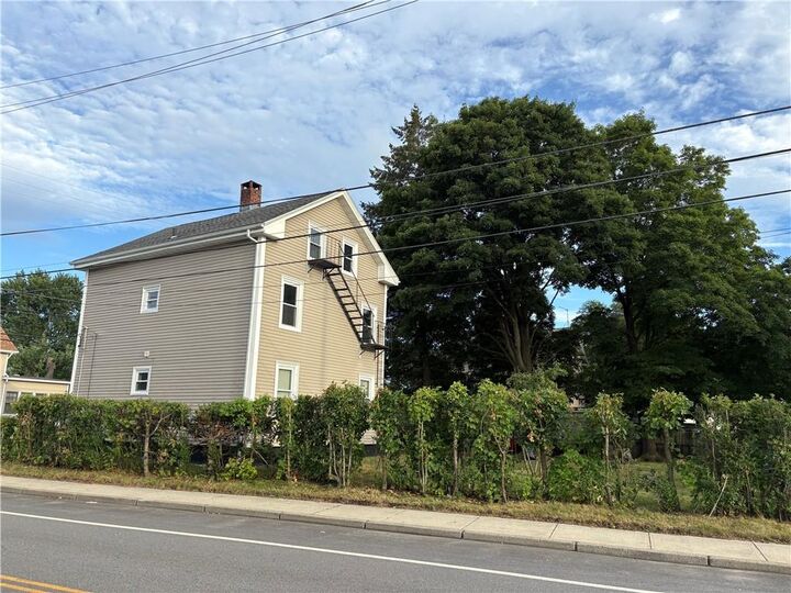 Property Photo:  784 York Avenue  RI 02861 