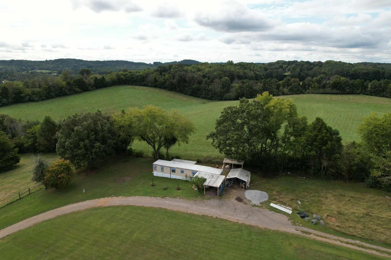 Property Photo:  179 Howard Hutsell W/5.5 +/- Ac  TN 37381 