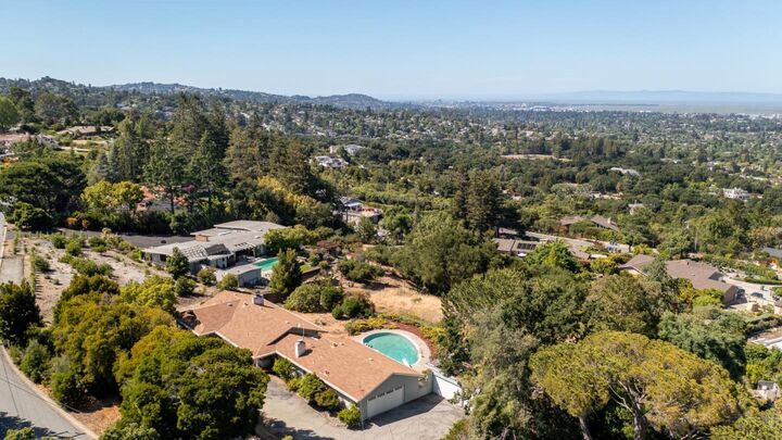 Property Photo:  170 Hardwick Road  CA 94062 