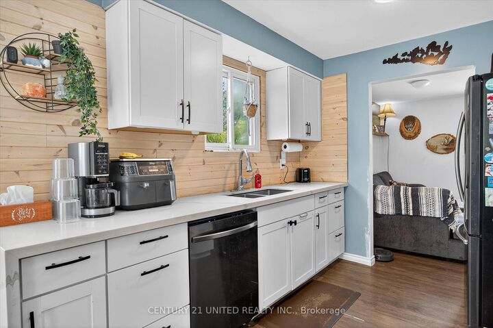 Photo de la propriété:  8 Chalk Court  ON L1A 4G4 