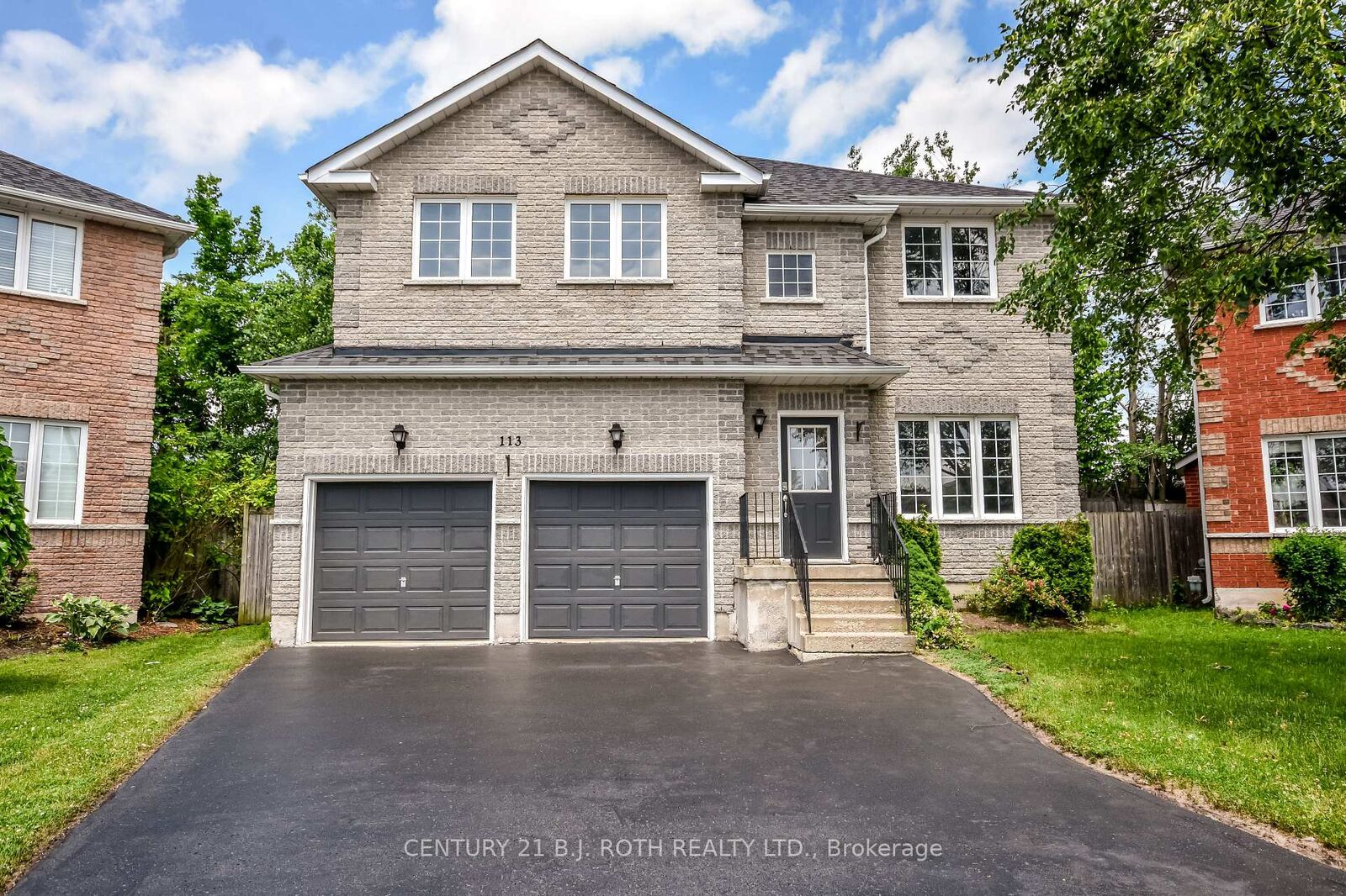 Property Photo:  113 Livia Herman Way  ON L4M 7K5 