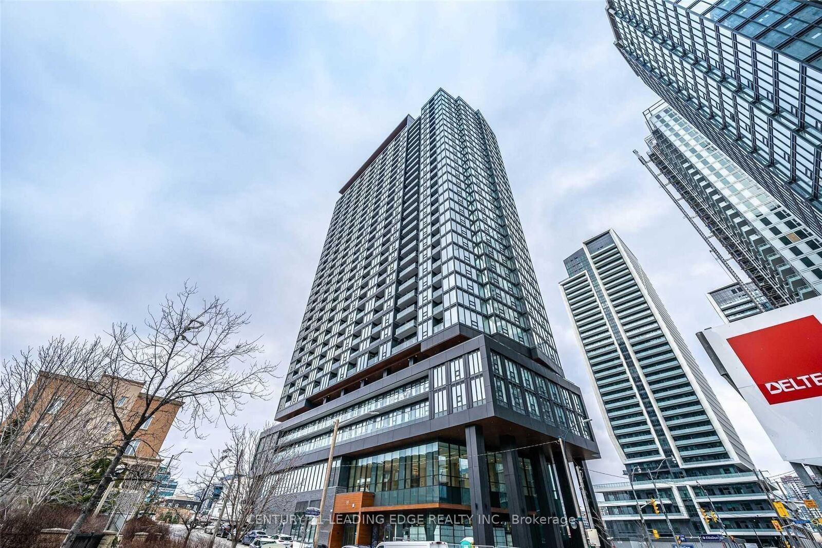 Photo de la propriété:  19 Western Battery Road 3201  ON M6K 0E3 