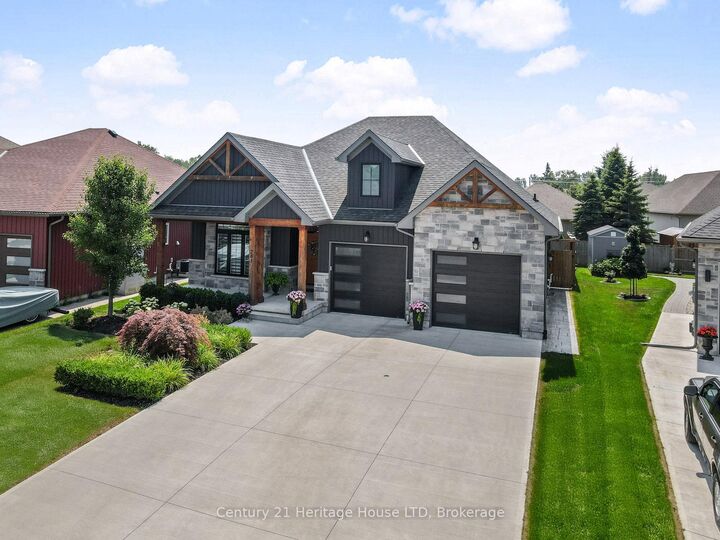 Property Photo:  281 Regatta Drive  ON L3B 6E7 