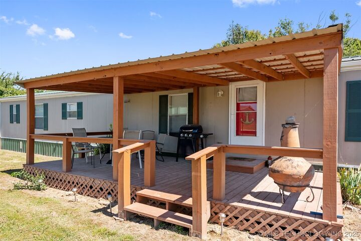 Property Photo: 420229 E 1144 Road OK 74426