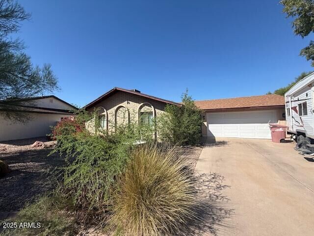 Property Photo: 8608 E Whitton Avenue AZ 85251