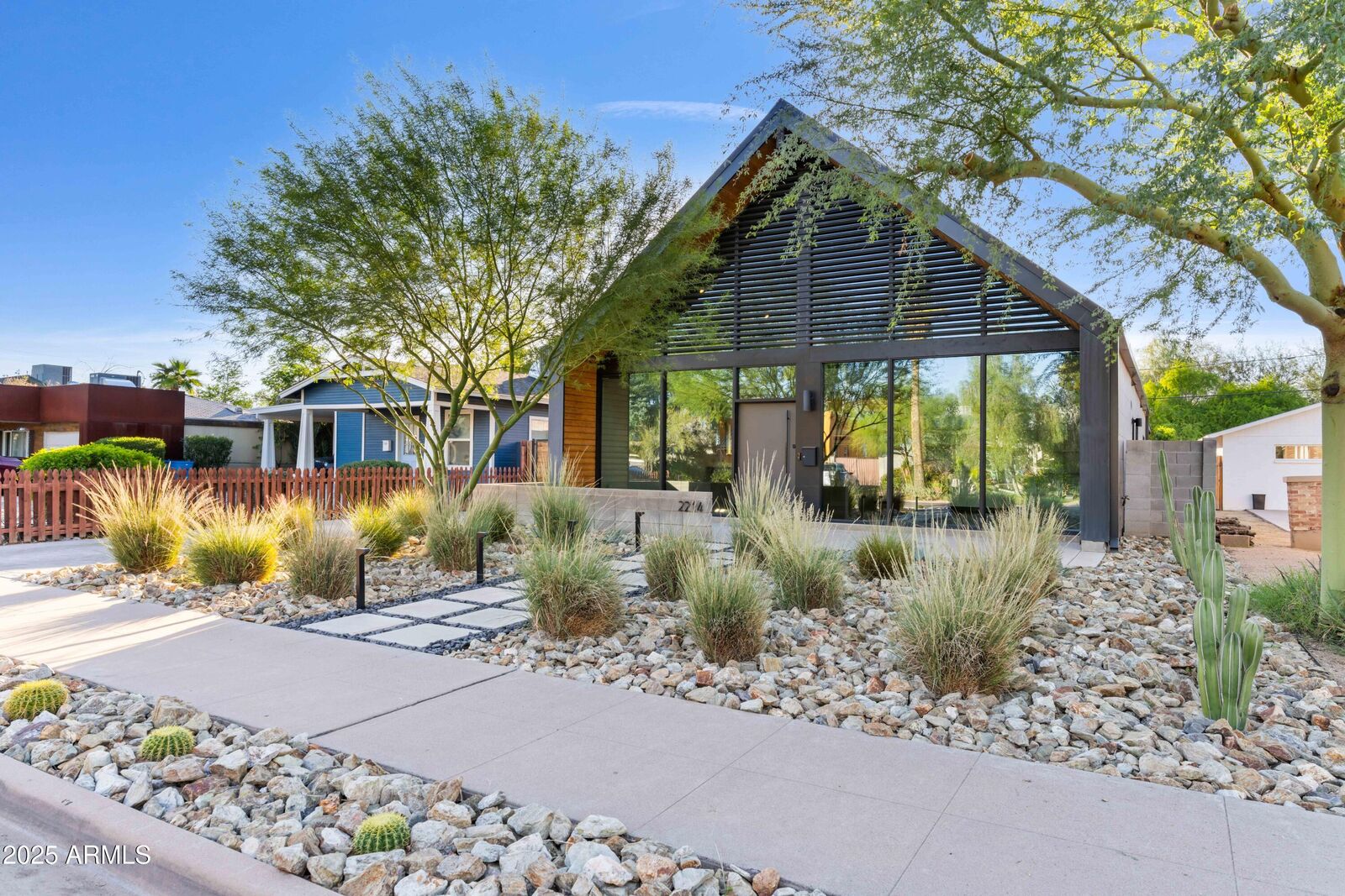 Property Photo:  2214 N Dayton Street  AZ 85006