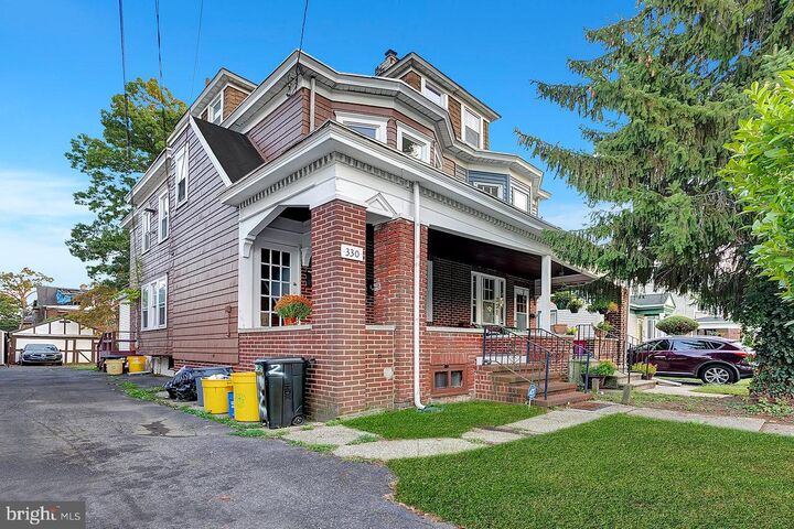 330 Hillcrest Avenue  Trenton NJ 08618 photo