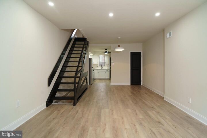 Property Photo:  2529 S Camac Street  PA 19148 