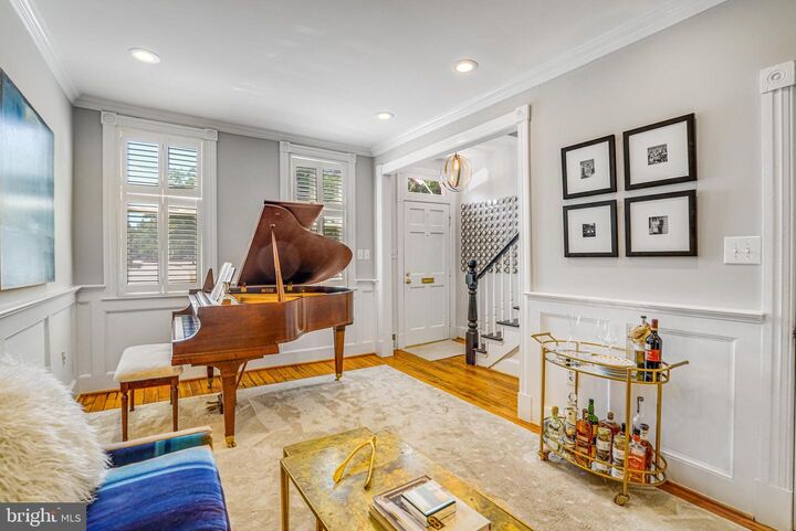 Property Photo:  520 S Pitt Street  VA 22314 
