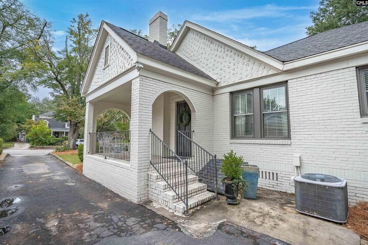 Property Photo:  2909 Monroe  SC 29205 