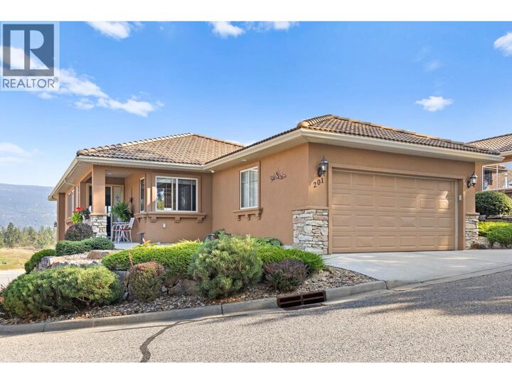 Photo de la propriété: 2455 Quail Ridge Boulevard 201 BC V1V 2S8