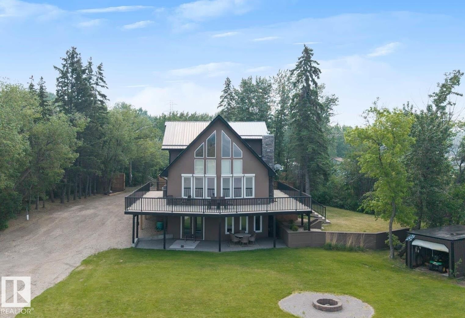 Property Photo: 47 Railway Avenue AB T0E 2Y0