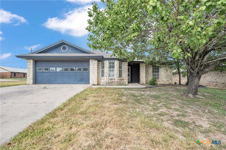 Property Photo:  126 Chestnut Drive  TX 76522 