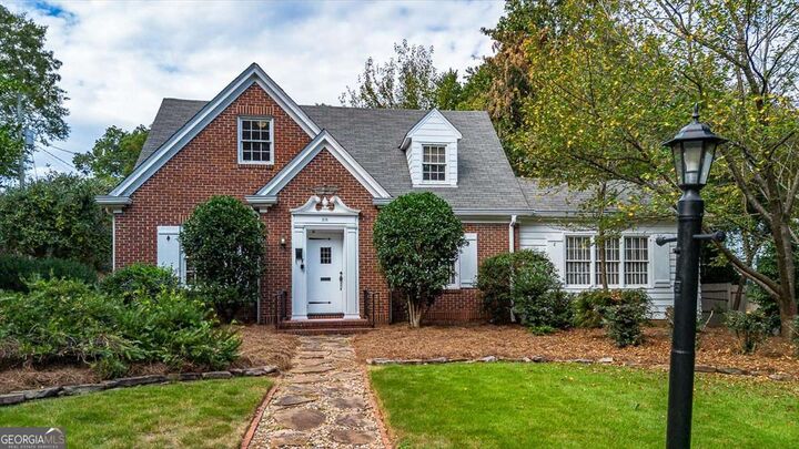 Property Photo:  515 Hampton Court  GA 30605