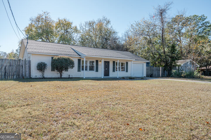 Property Photo:  617 Pineview Court  GA 31313