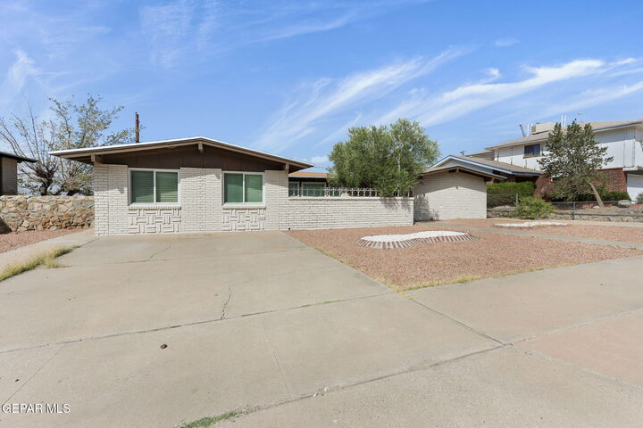 Property Photo:  4871 Los Reales Drive  TX 79912 