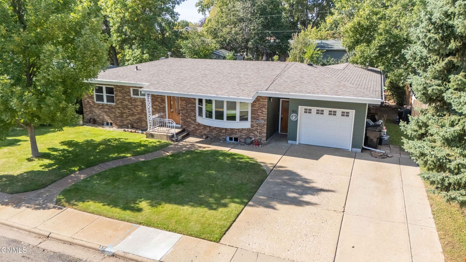 Property Photo: 801 10th Avenue W ND 58601
