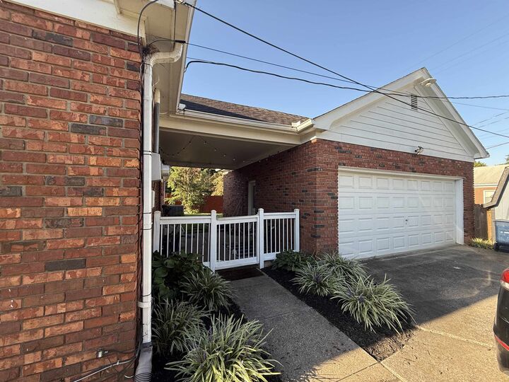 Property Photo:  2707 St Patrick Dr  KY 42420 