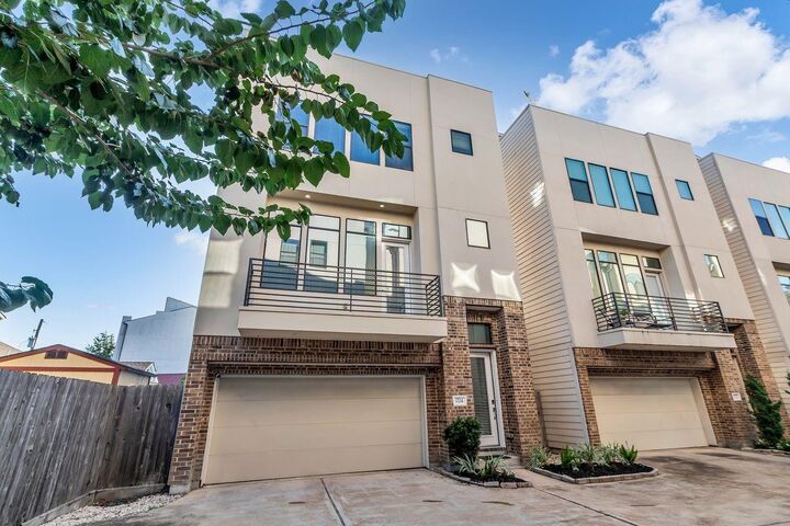 Property Photo:  1724 Ovid Street  TX 77007 
