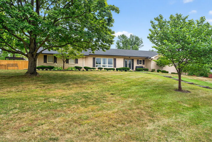 Property Photo:  767 Bravington Way  KY 40503 
