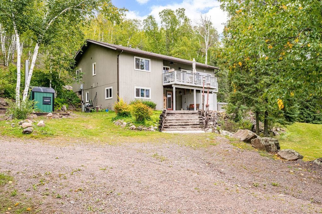 Property Photo: 1928 Loop Rd MN 55616