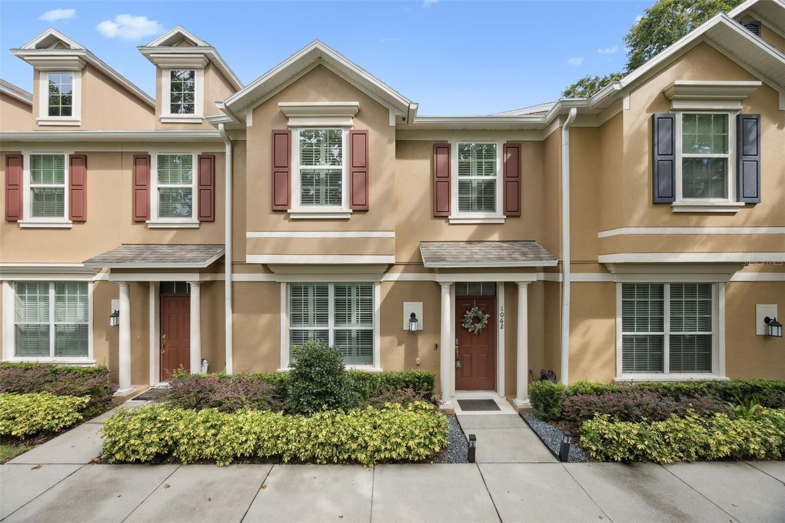 Property Photo:  1062 Winglewood  FL 32714 