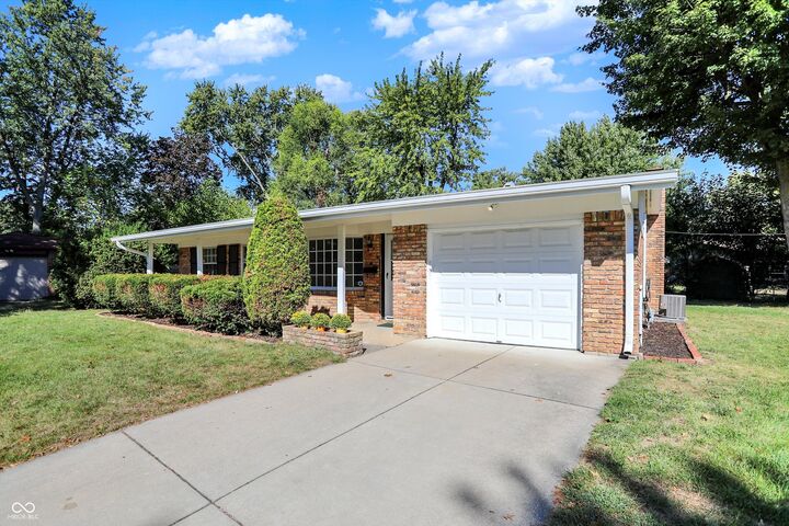 Property Photo:  6014 Penway Circle  IN 46224 
