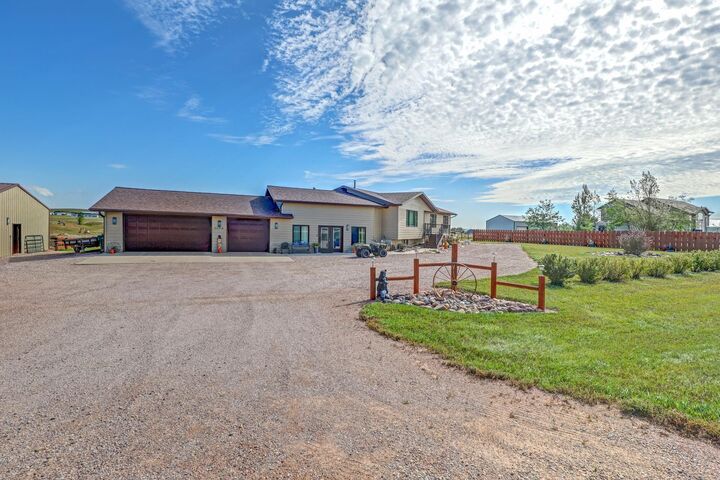 Property Photo: 22318 Lucky Lane SD 57701