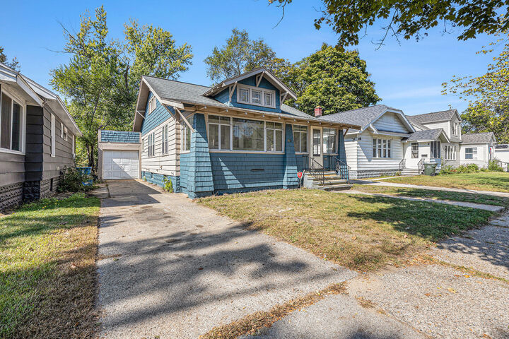 Property Photo: 1845 Manz Street MI 49442