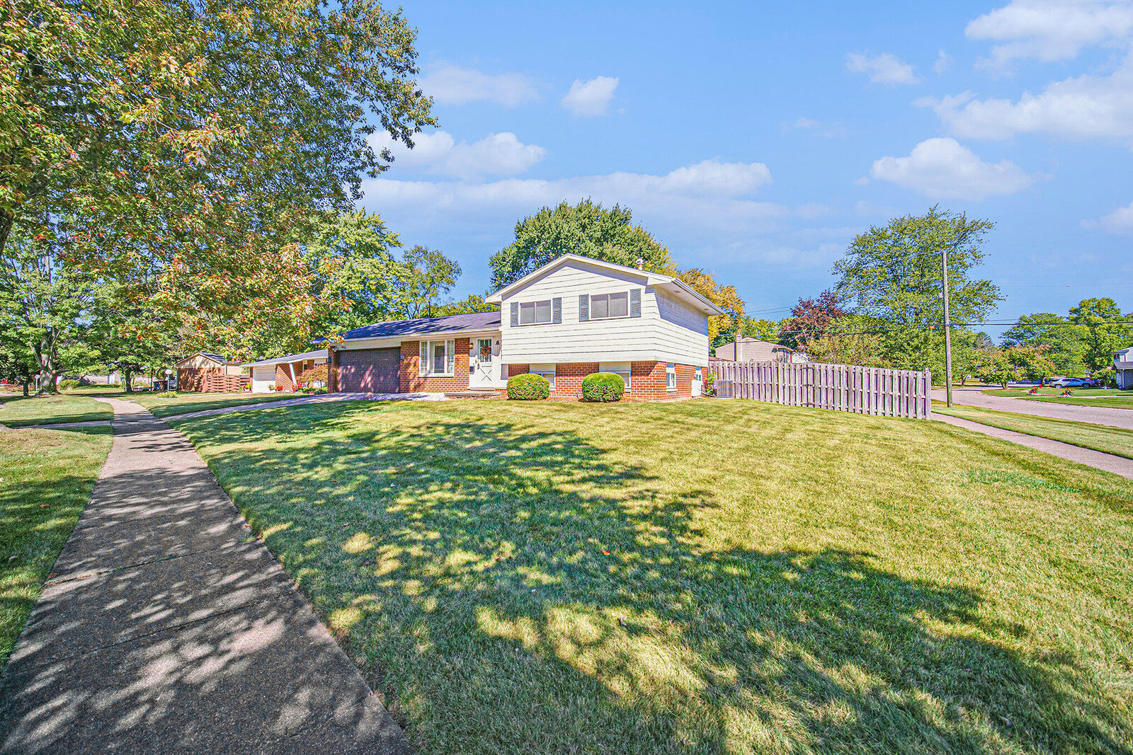 Property Photo:  8843 Nottingham Drive  MI 48198 
