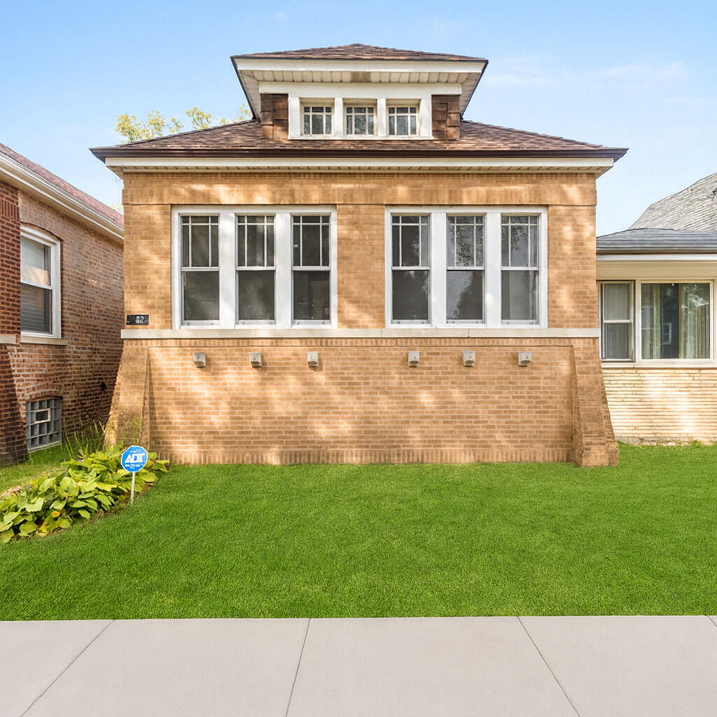 Property Photo:  602 E 88th Place  IL 60619 