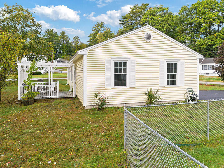 Property Photo:  35 Baril Street  ME 04240 