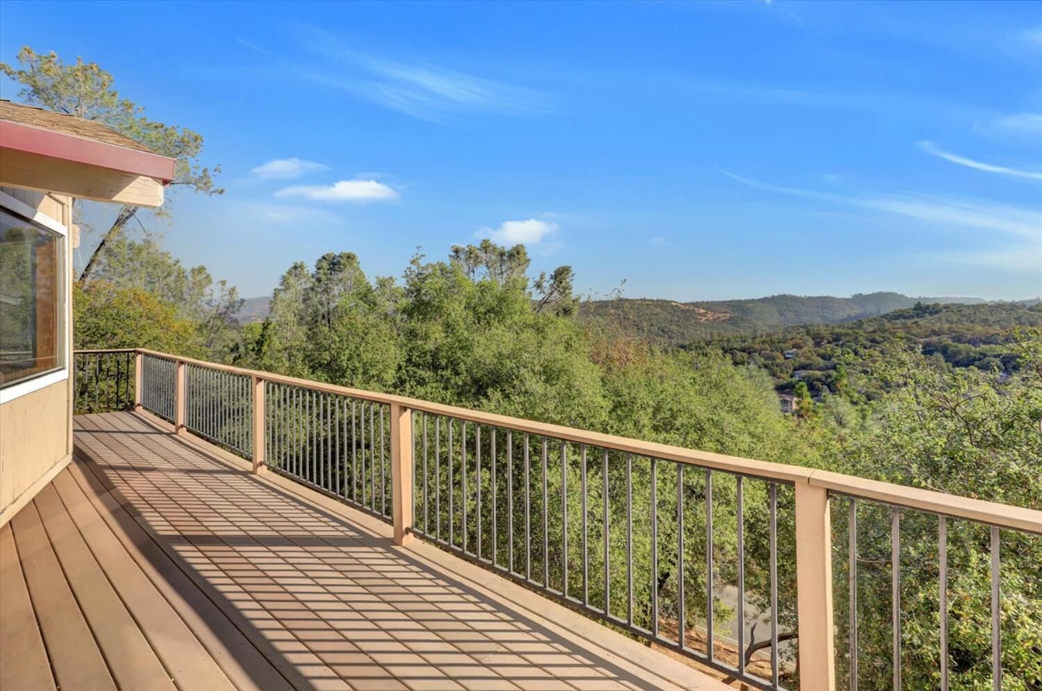 Property Photo:  18467 Song Sparrow Court  CA 95946 