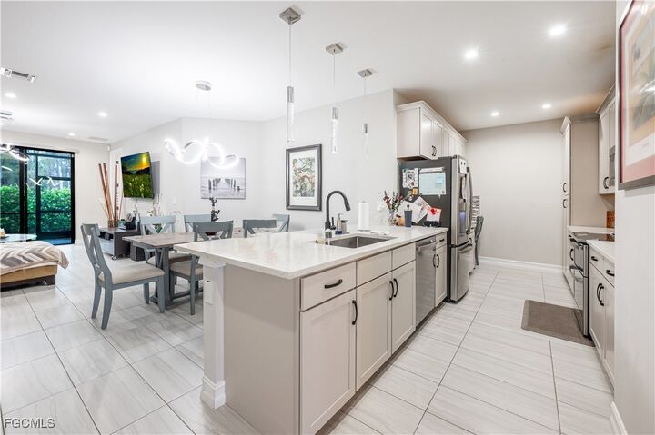 Property Photo: 7324 Rockefeller Drive FL 34119