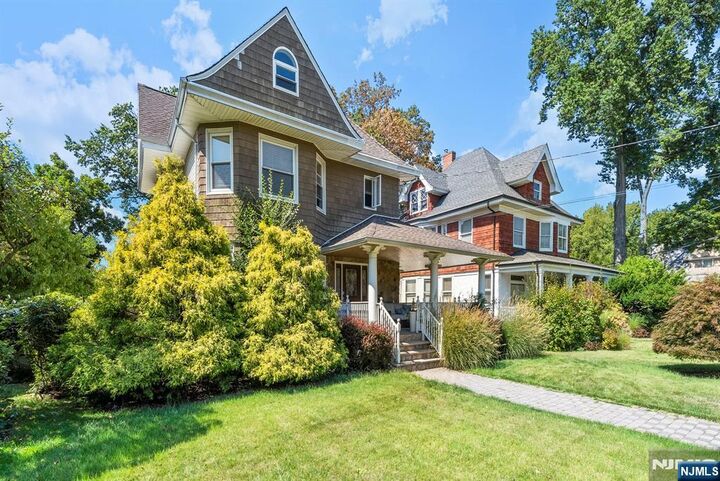 Property Photo:  467 Summit Avenue  NJ 07601 