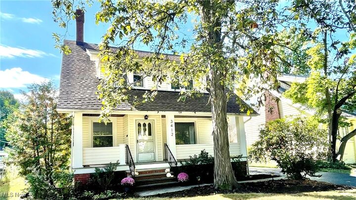 3412 Euclid Heights Boulevard  Cleveland OH 44118 photo
