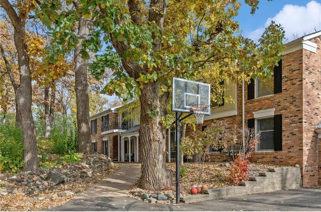 Property Photo:  1345 Crestridge Lane 102  MN 55123 
