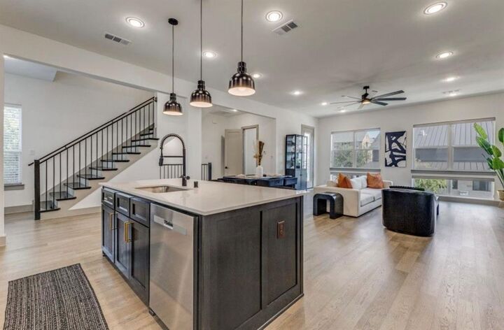Property Photo: 2649 La Altura Lane TX 75212