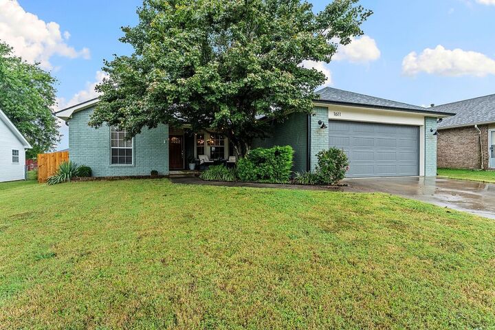 Property Photo: 1611 S Beth Drive AR 72758
