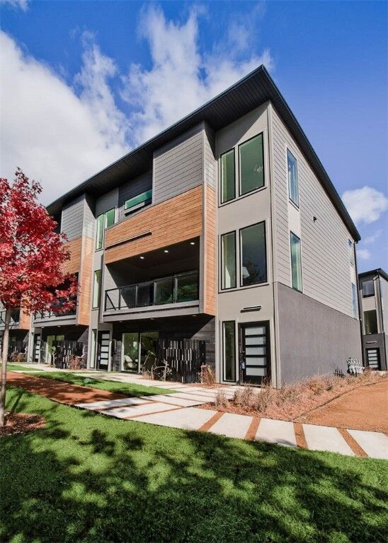 218 NW 9th Street  Bentonville AR 72712 photo