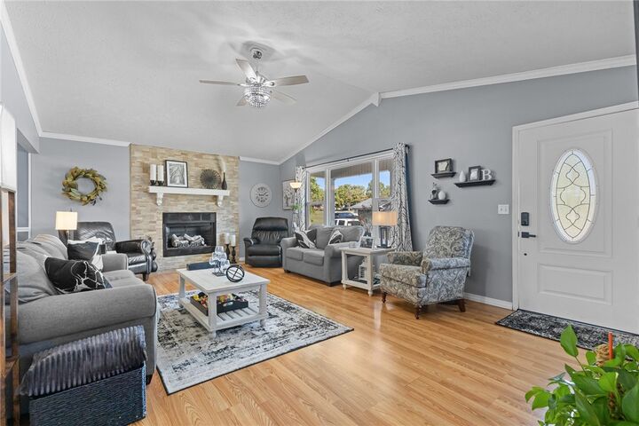 Property Photo:  900 Oriole  AR 72601 