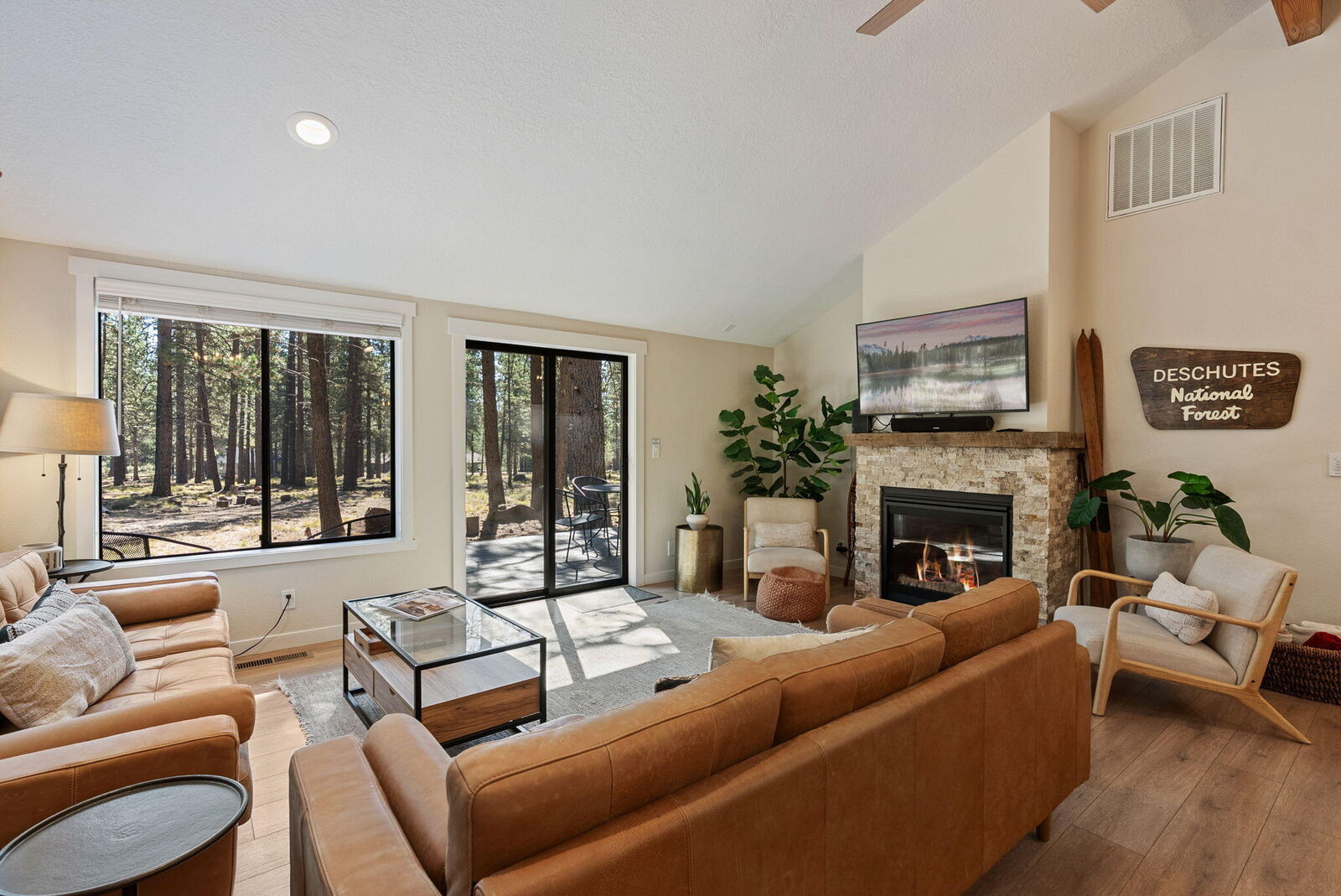 Property Photo: 57440 Quartz Mountain Lane OR 97707