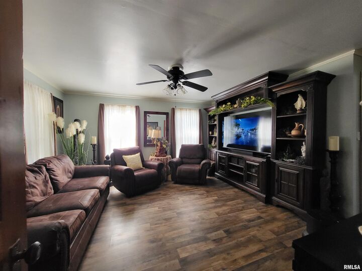 Property Photo:  409 E South Street  IL 61448 