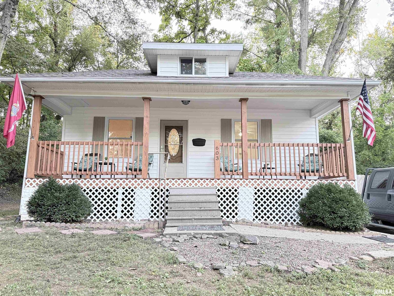 Property Photo:  603 N 8th Street  IL 62966 