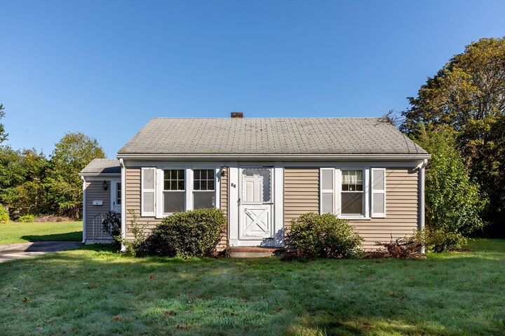 14 Sharon Dr  Falmouth MA 02536 photo