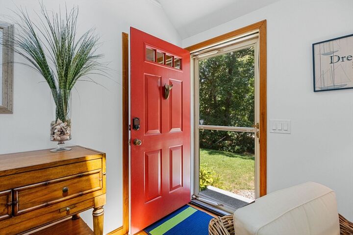Property Photo:  5 Blackberry Ln  MA 02653 