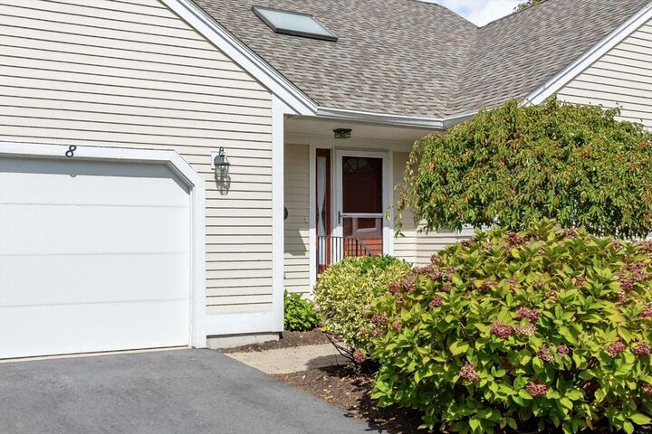 8 Chippers Ln 390  Mashpee MA 02649 photo