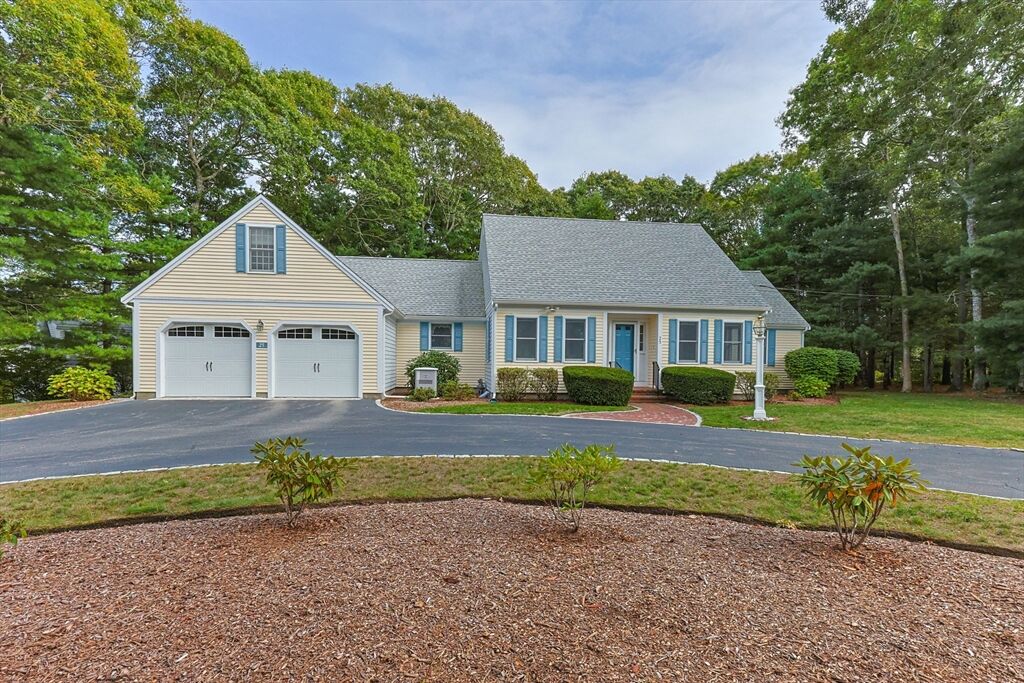 Property Photo:  25 Sturbridge Dr  MA 02655 