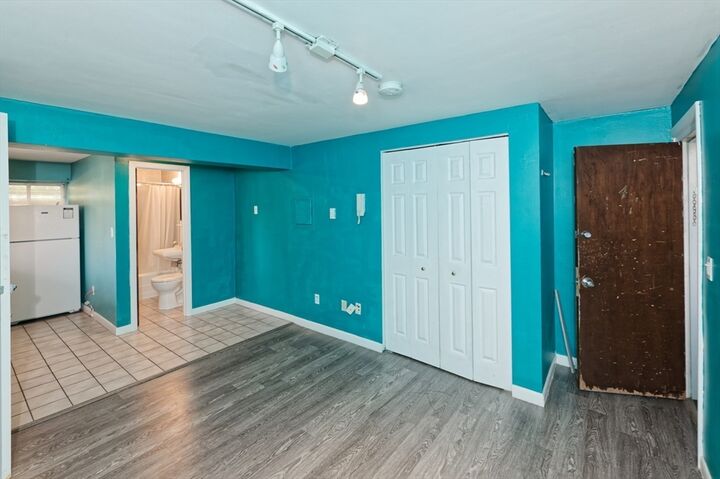 Property Photo:  133 Winthrop St 4  MA 01702 