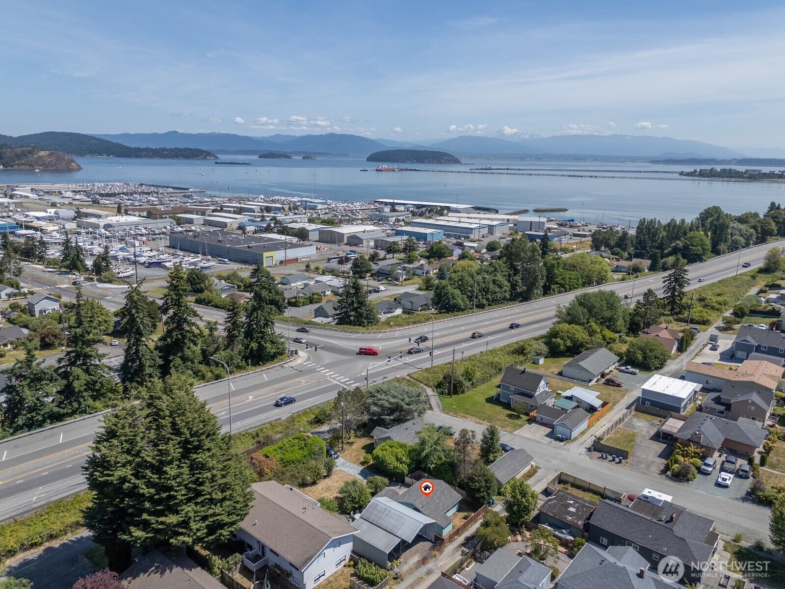 Property Photo:  805  36th Street  WA 98221 